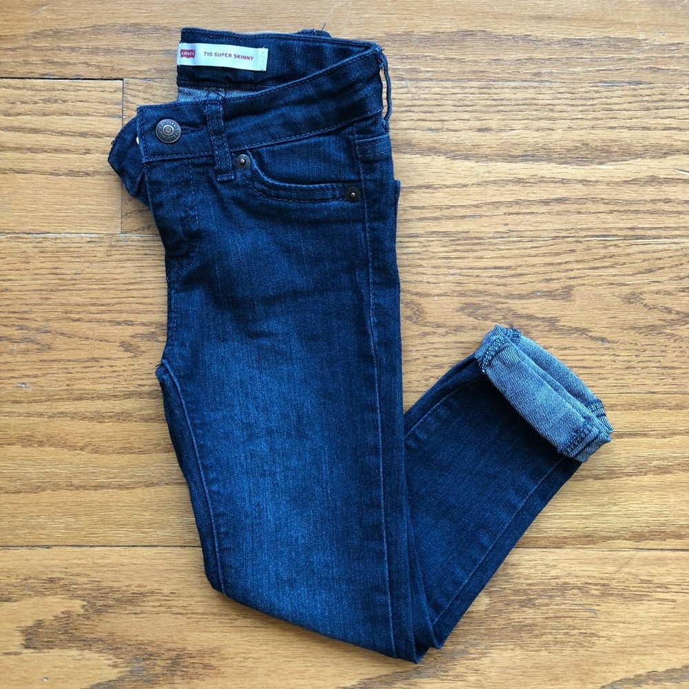 Levi’s 710 Super Skinny Jeans